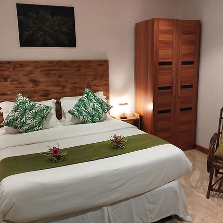 Fern Lodge Self Catering La Digue Exteriör bild